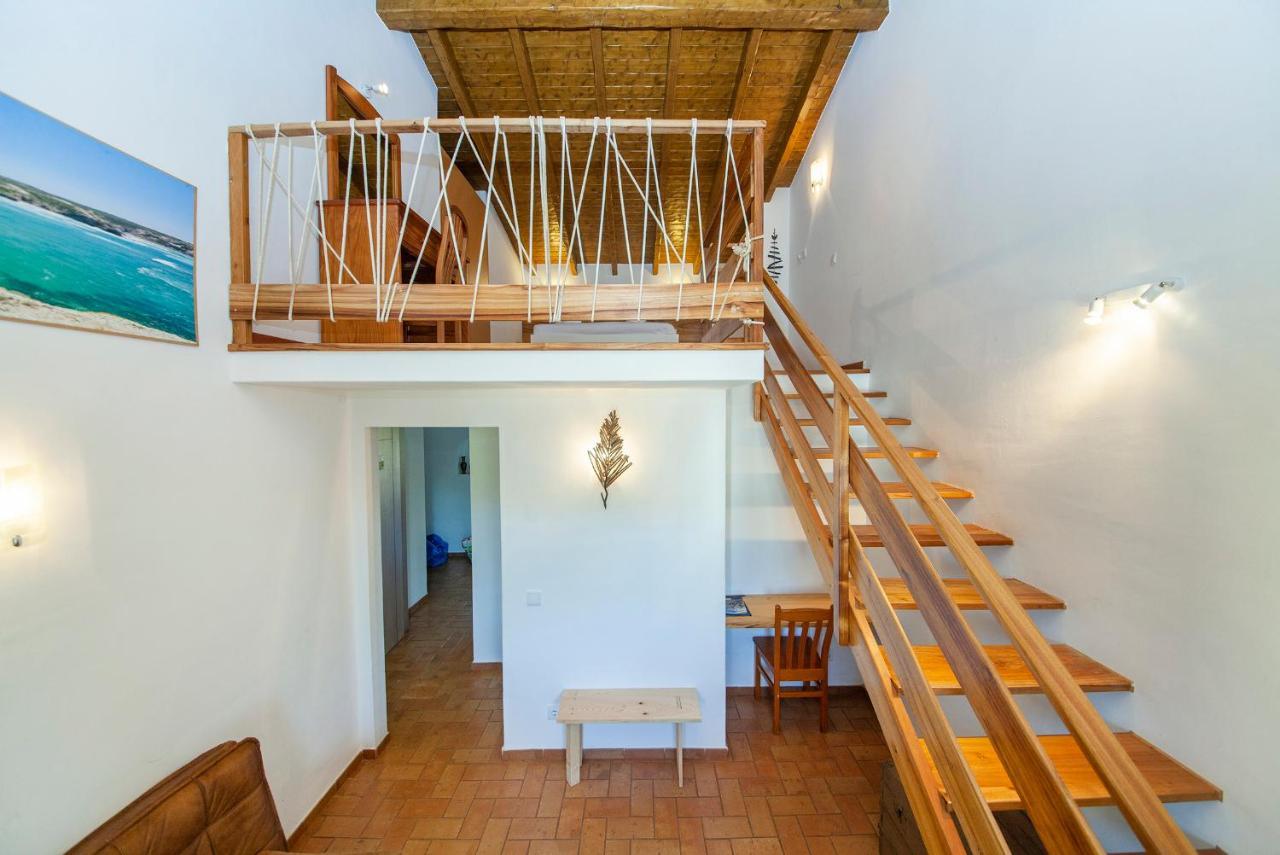 H - Montes De Praias Guesthouse 阿尔热祖尔 外观 照片