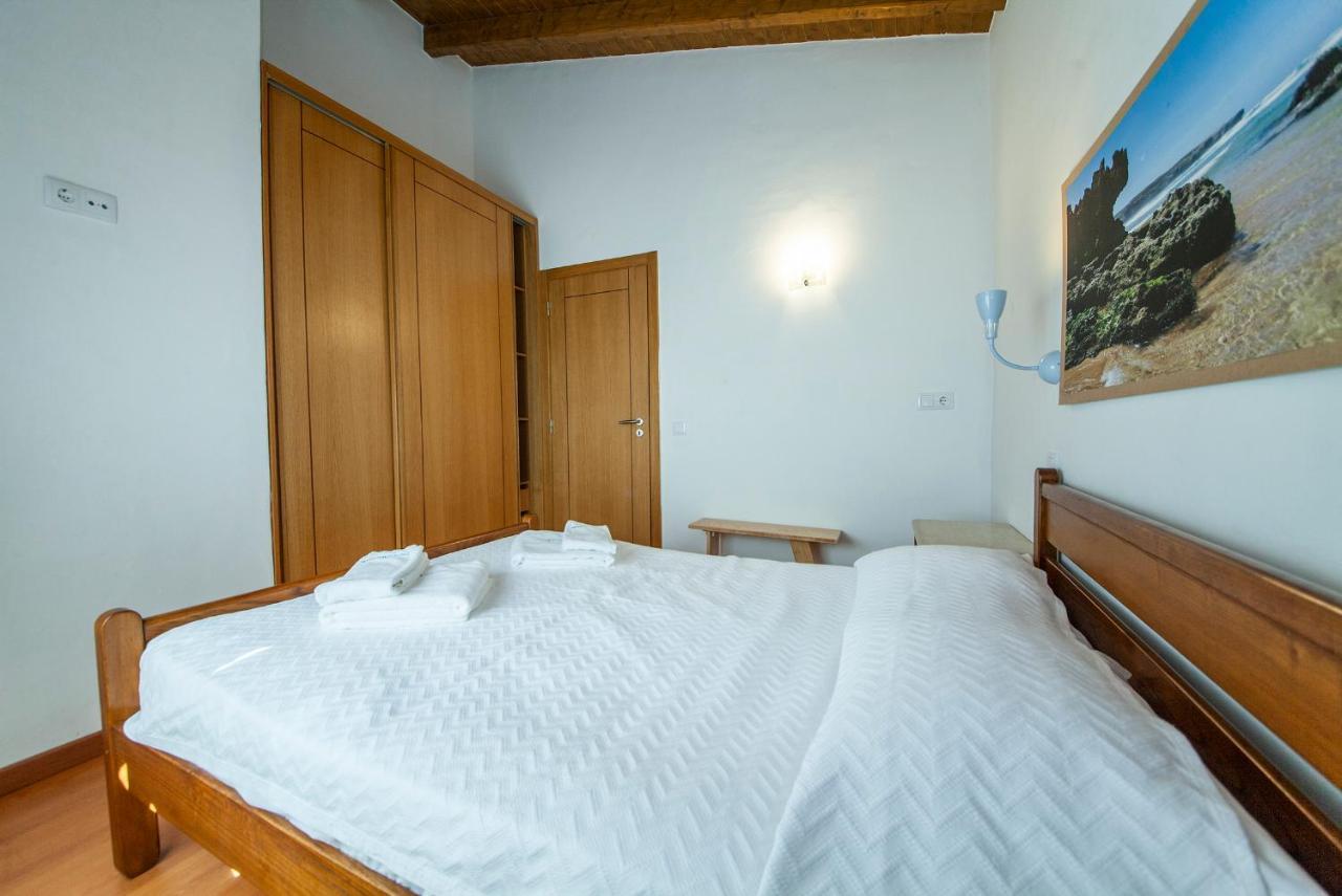 H - Montes De Praias Guesthouse 阿尔热祖尔 外观 照片