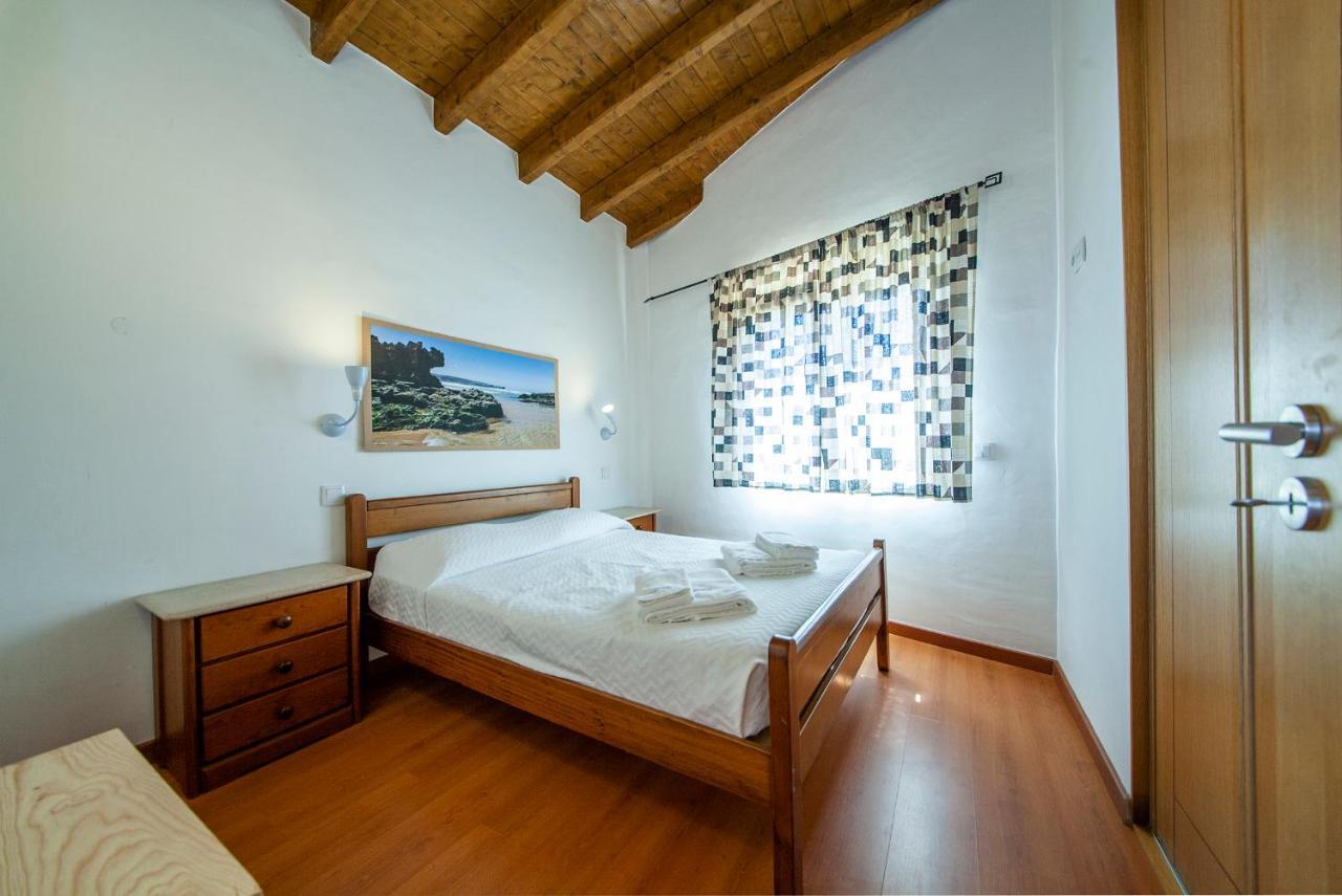 H - Montes De Praias Guesthouse 阿尔热祖尔 外观 照片